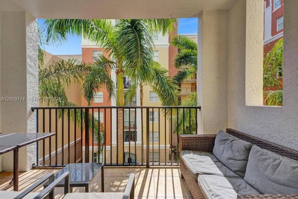 Porto Bellagio · #1511 in Sunny Isles Beach - Photo 36