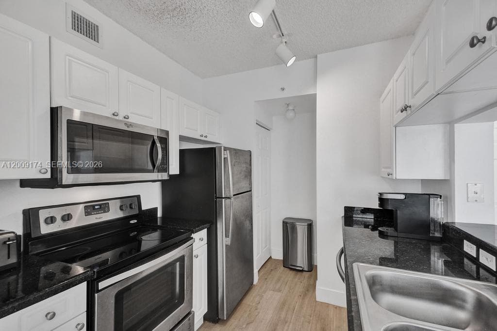 Porto Bellagio · #1511 in Sunny Isles Beach - Photo 49