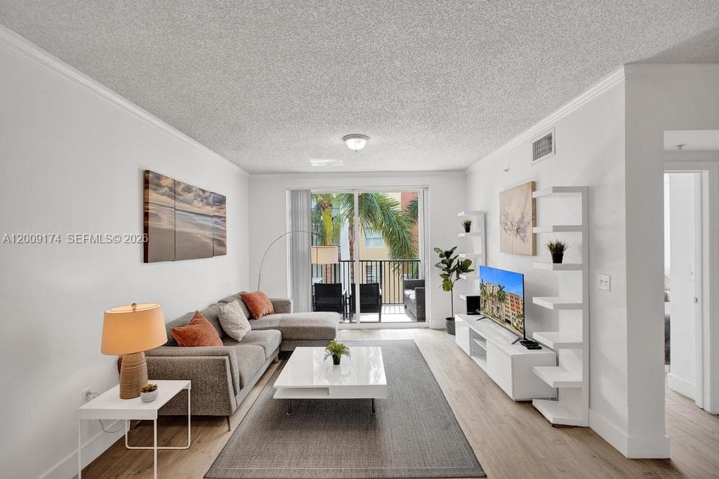 Porto Bellagio · #1511 in Sunny Isles Beach - Photo 37