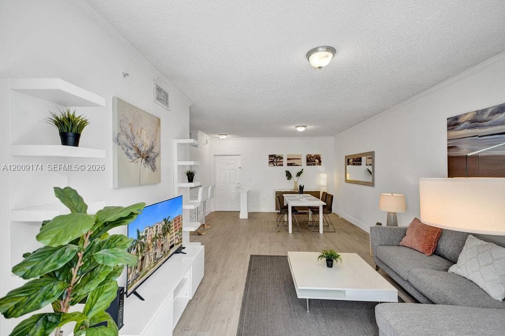 Porto Bellagio · #1511 in Sunny Isles Beach - Photo 39