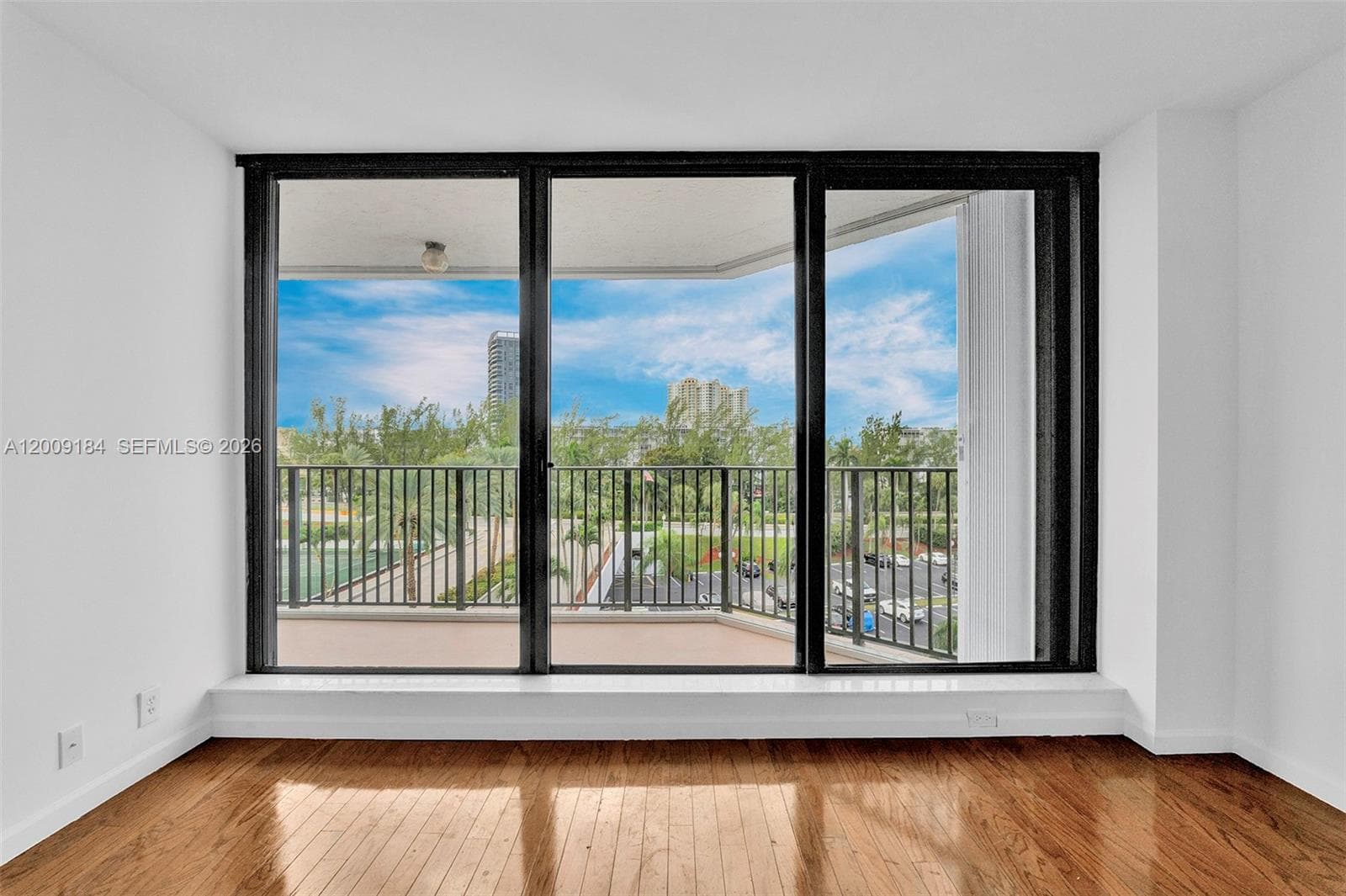 Anchor Bay Club · #305 in Hallandale Beach - Photo 14