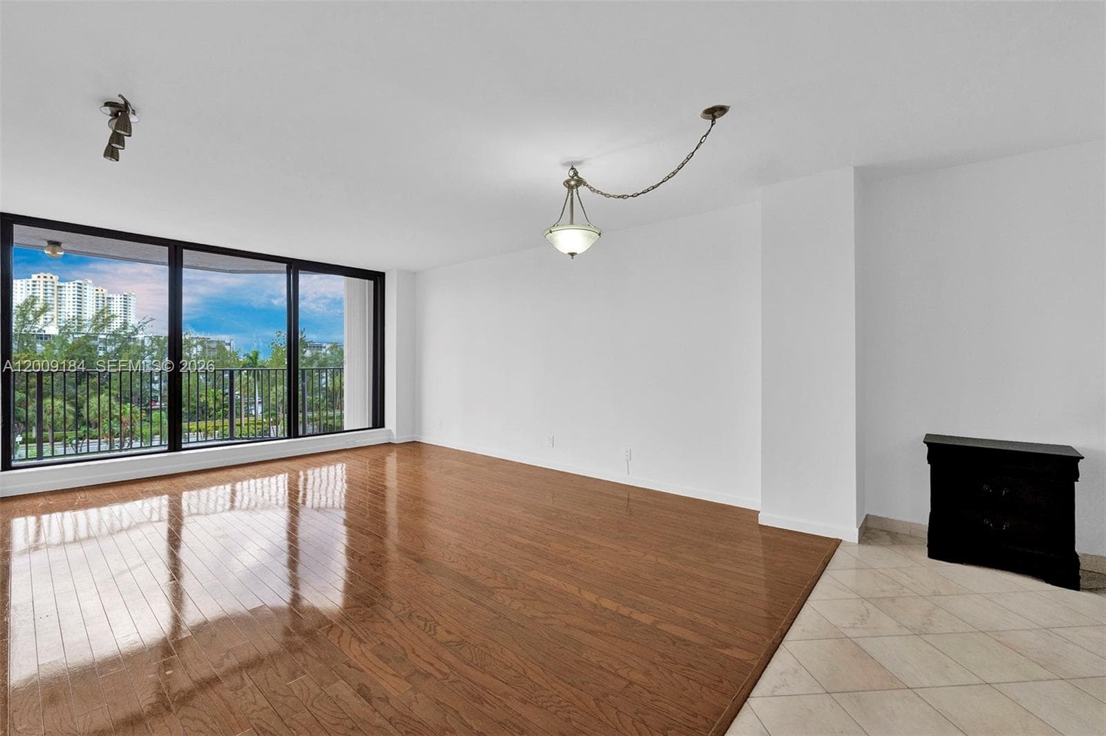 Anchor Bay Club · #305 in Hallandale Beach - Photo 4