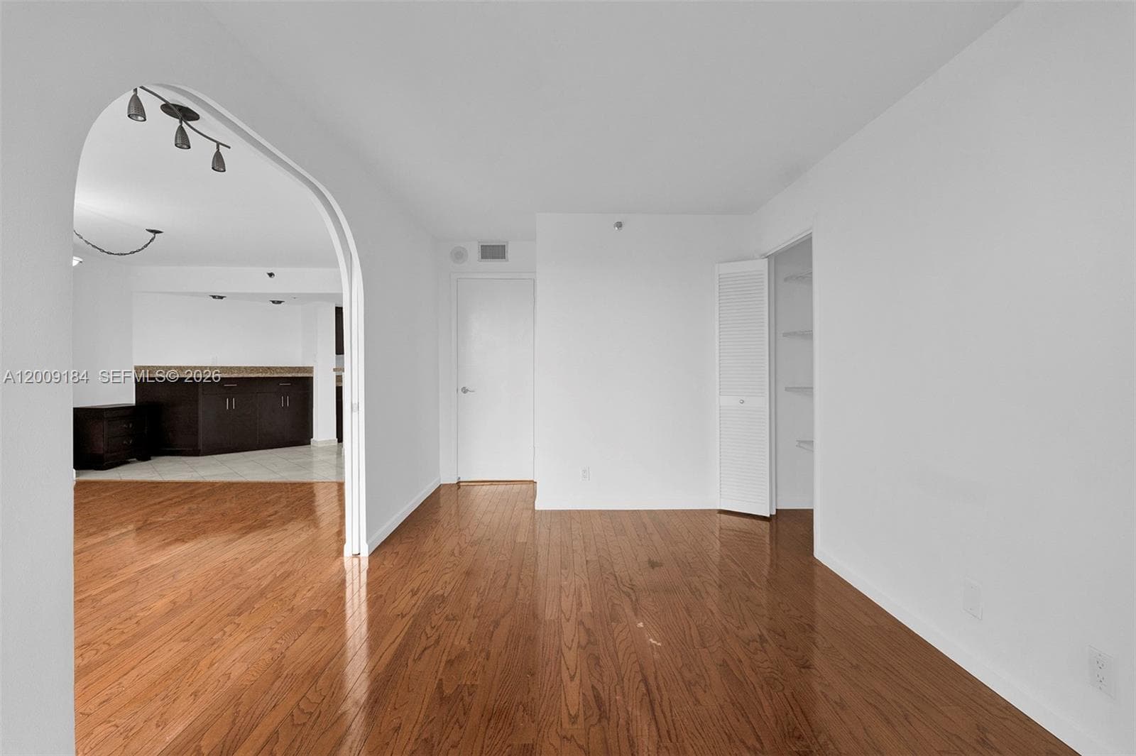 Anchor Bay Club · #305 in Hallandale Beach - Photo 8