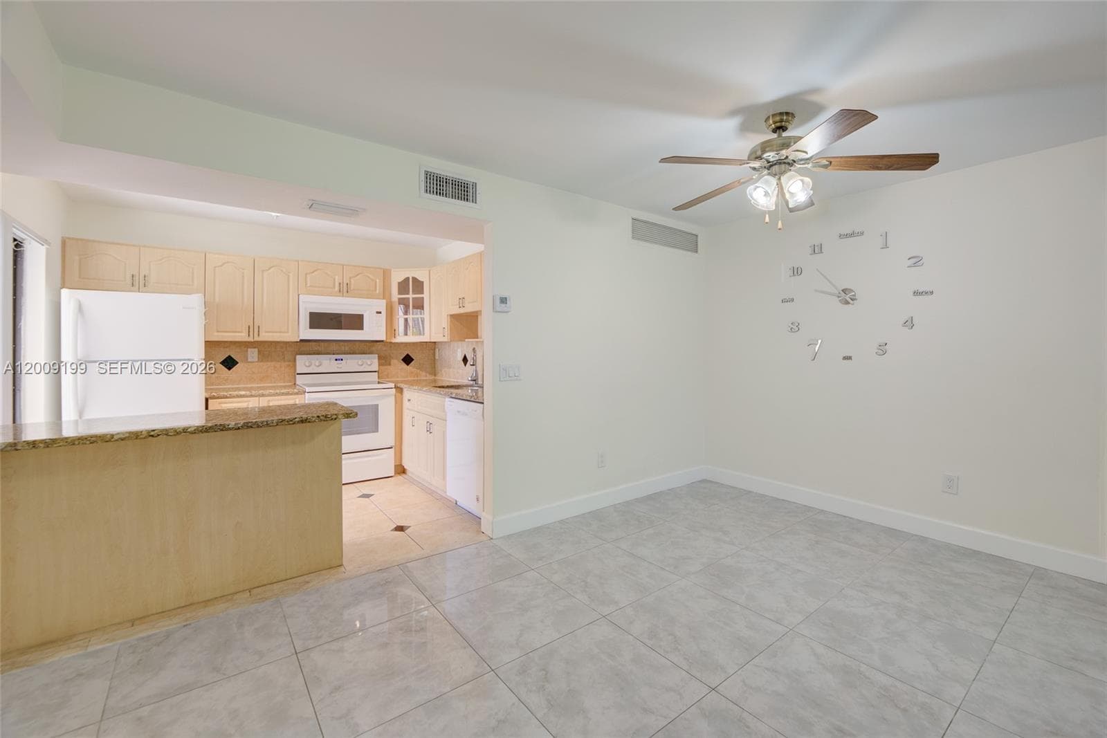 QUATRAINE CONDO IV · #3 in Miami - Photo 3