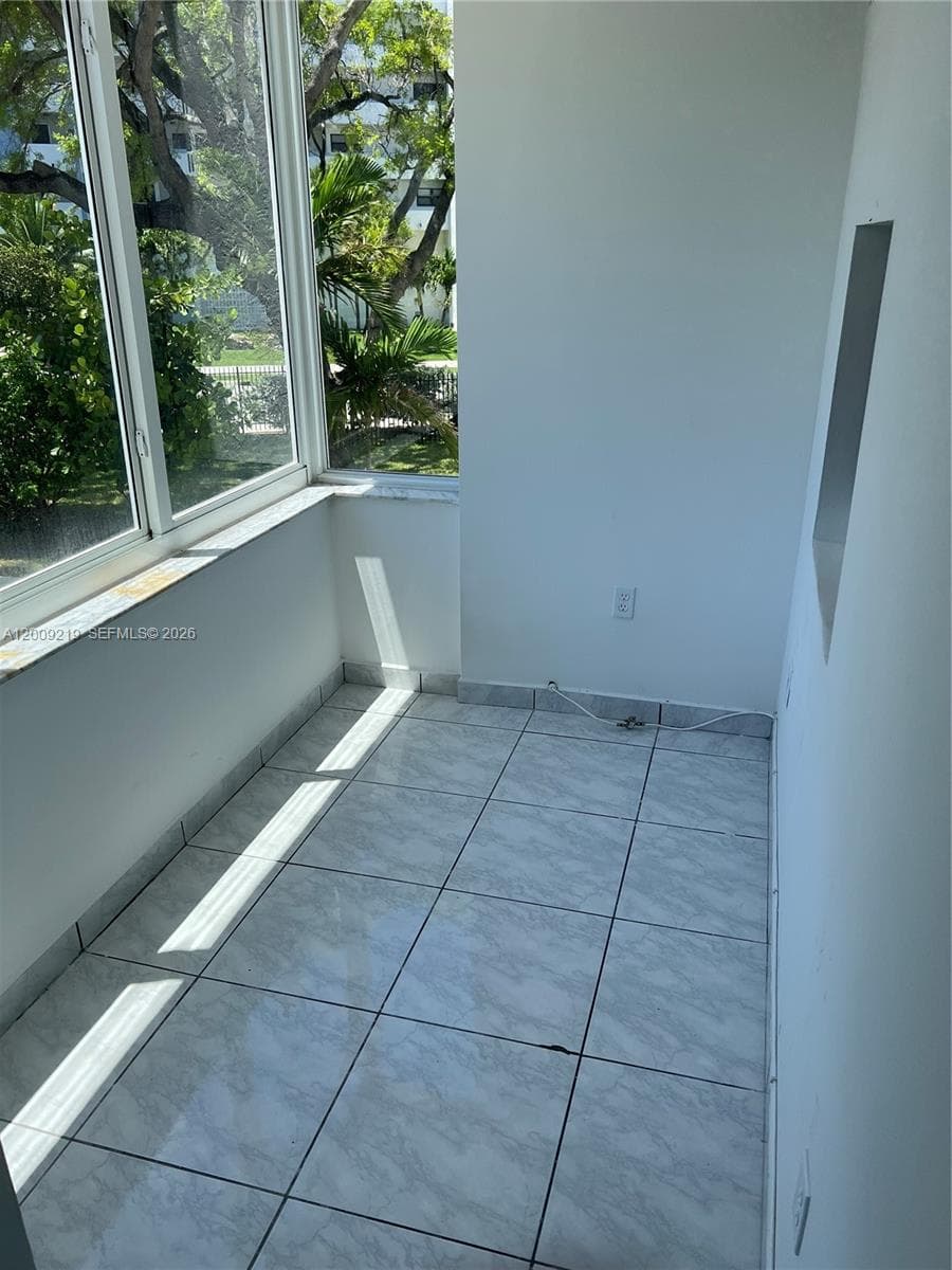 CARIBBEAN BREEZE CONDO · #254 in Sunny Isles Beach - Photo 6