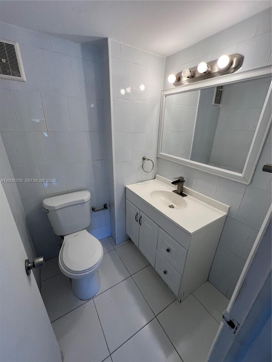 CARIBBEAN BREEZE CONDO · #254 in Sunny Isles Beach - Photo 17