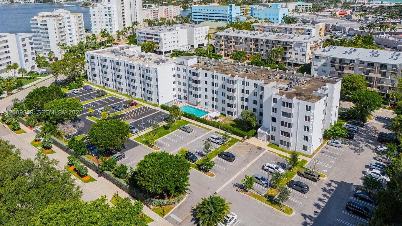 CARIBBEAN BREEZE CONDO · #254 in Sunny Isles Beach - Photo 3