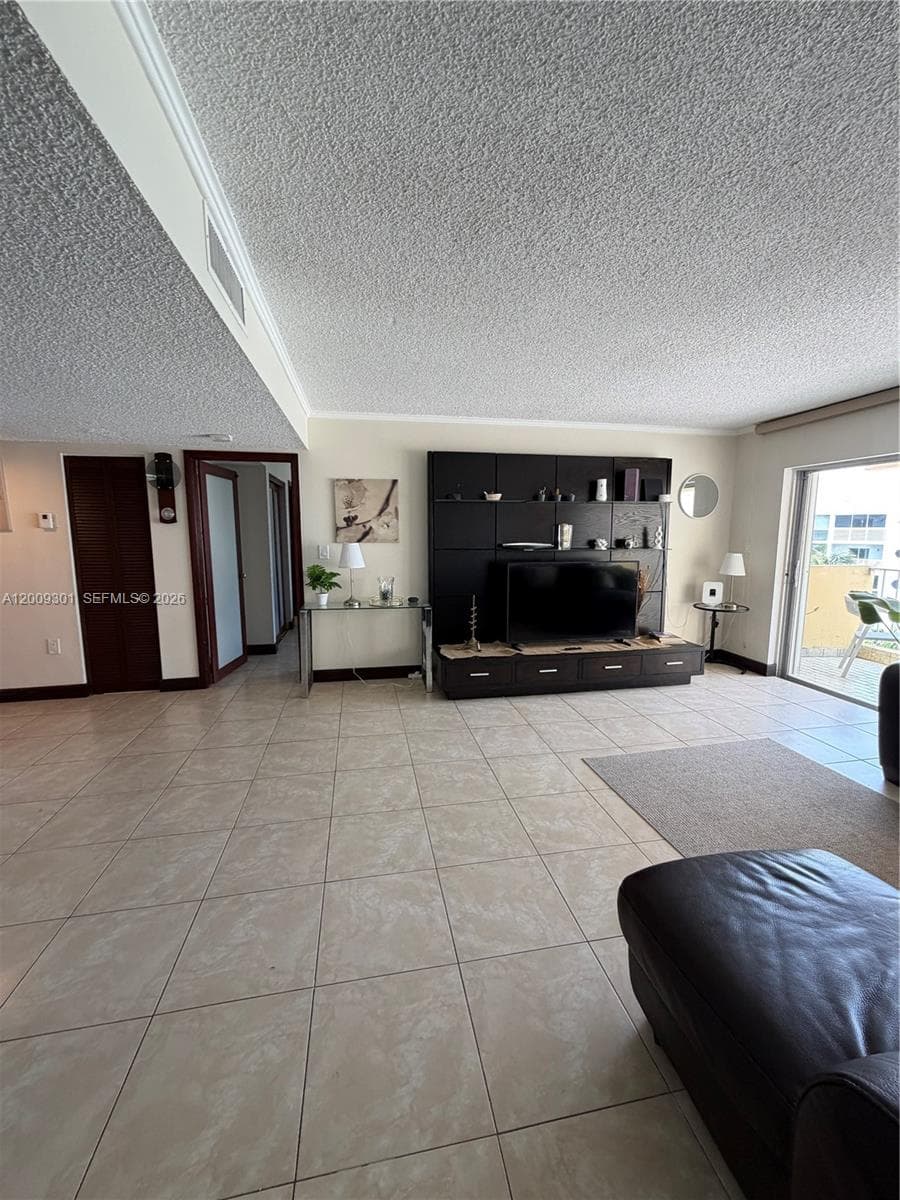 MARBELLA TOWER CONDO · #612 in Sunny Isles Beach - Photo 13