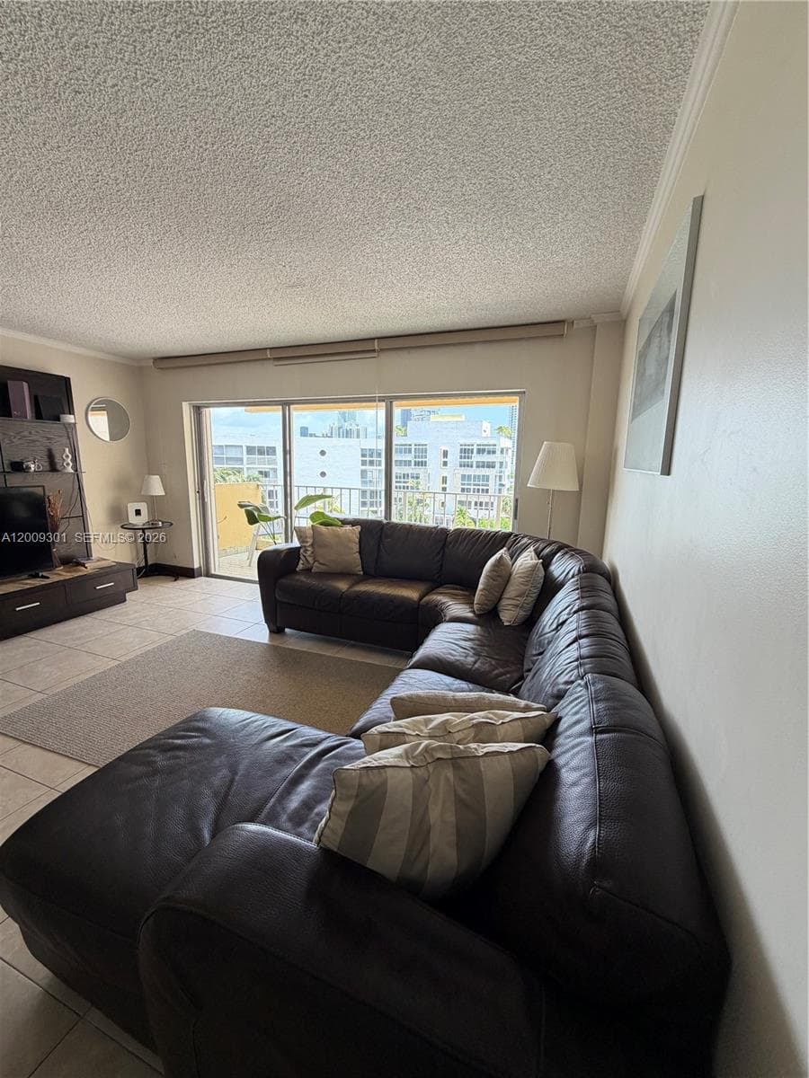 MARBELLA TOWER CONDO · #612 in Sunny Isles Beach - Photo 14