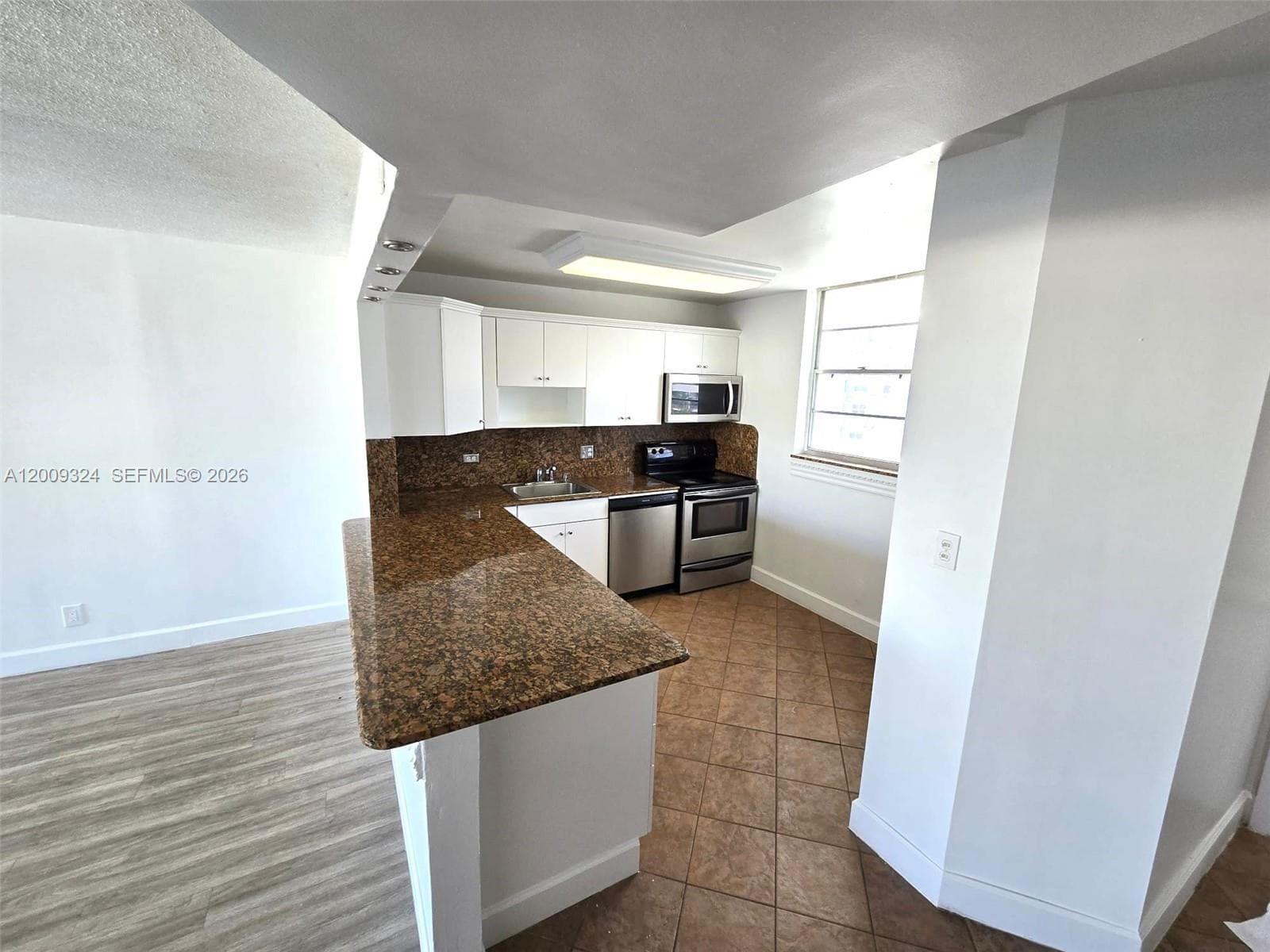 3703 NE 166th St #609 photo 5