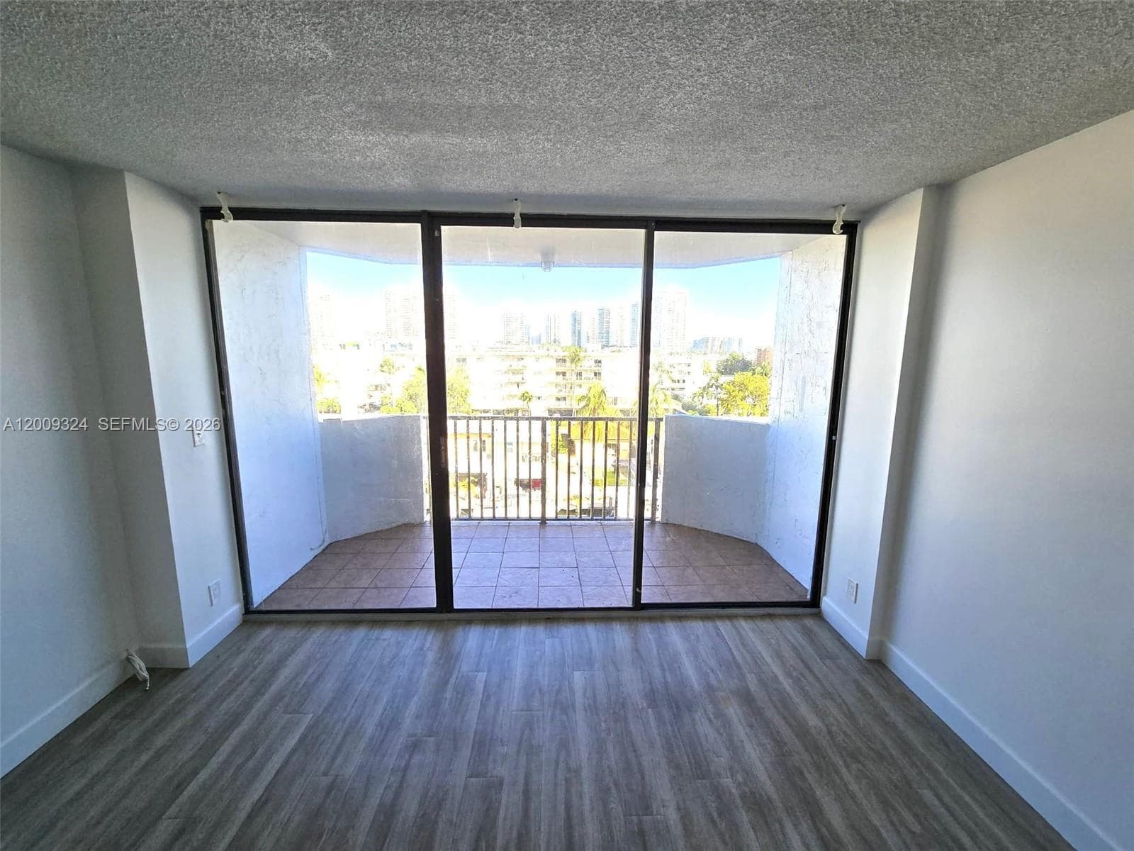 3703 NE 166th St #609 photo 8