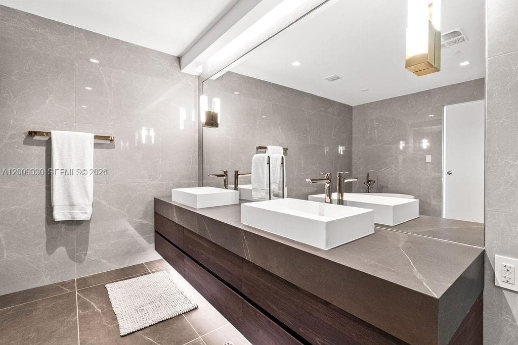 SOLEMAR · #1205 in Pompano Beach - Photo 20