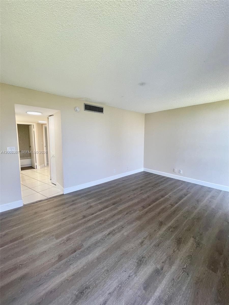 BISCAYA CONDO 4 · #608 in Aventura - Photo 10