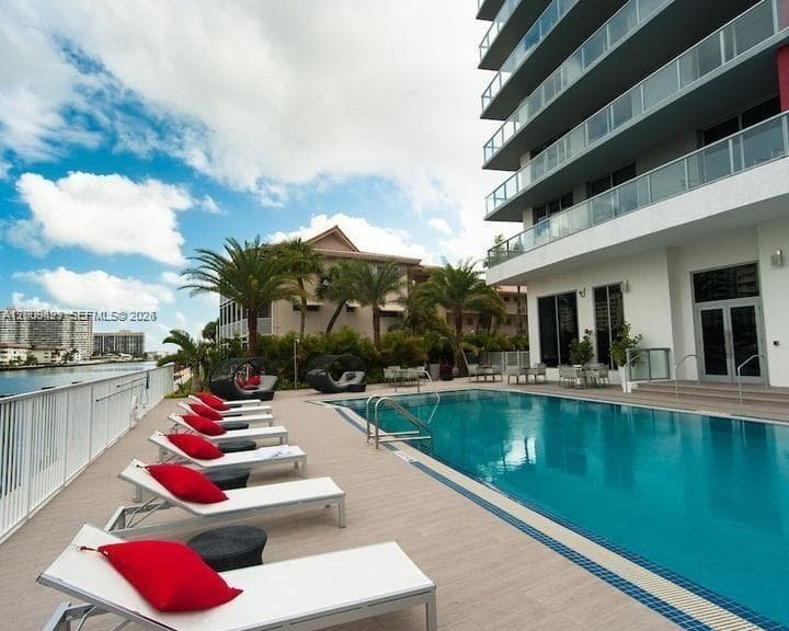 BEACHWALK CONDOMINIUM · #R1708 in Hallandale Beach - Photo 27