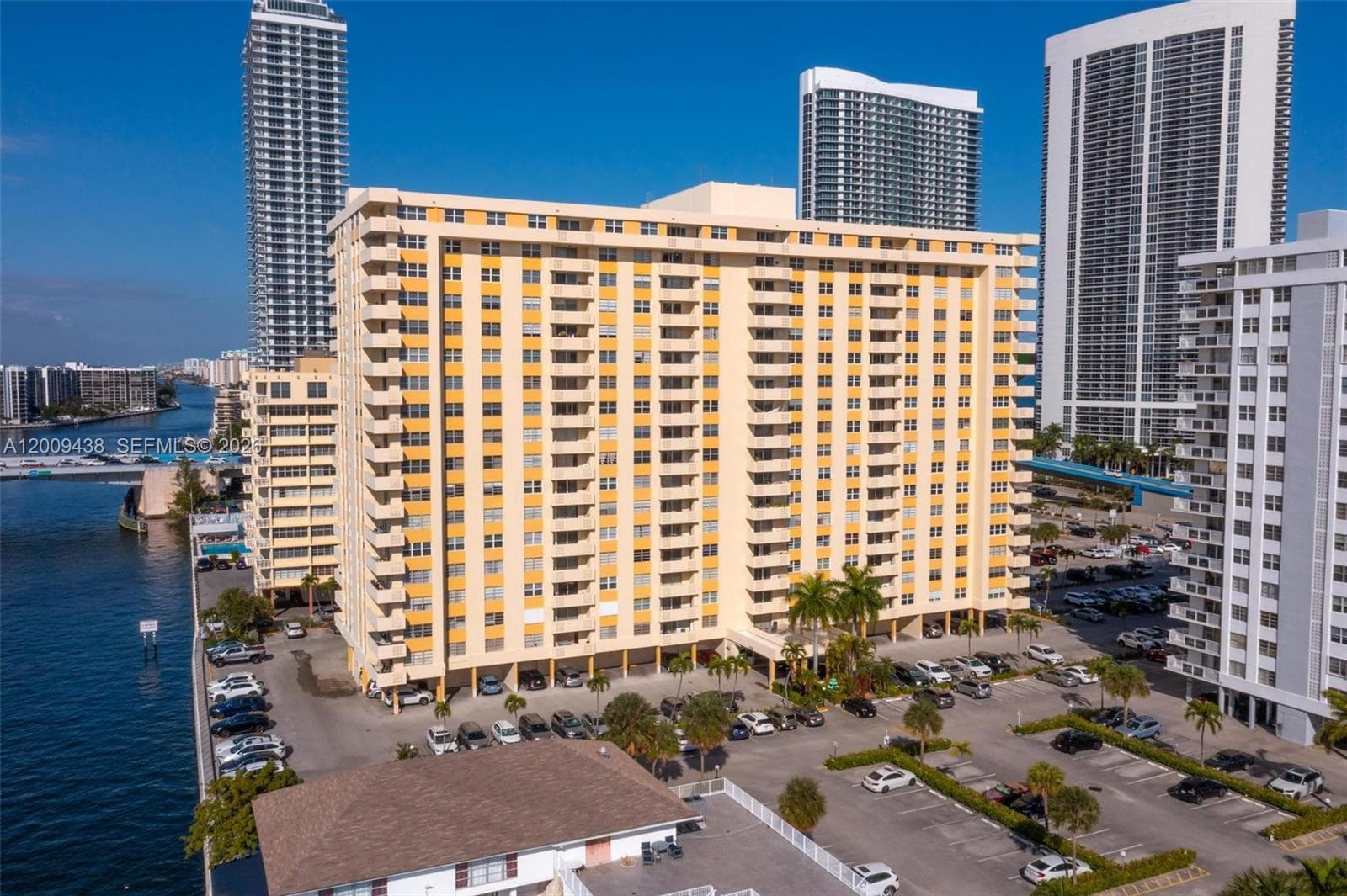 PLAZA TOWERS · #808 in Hallandale Beach - Photo 13