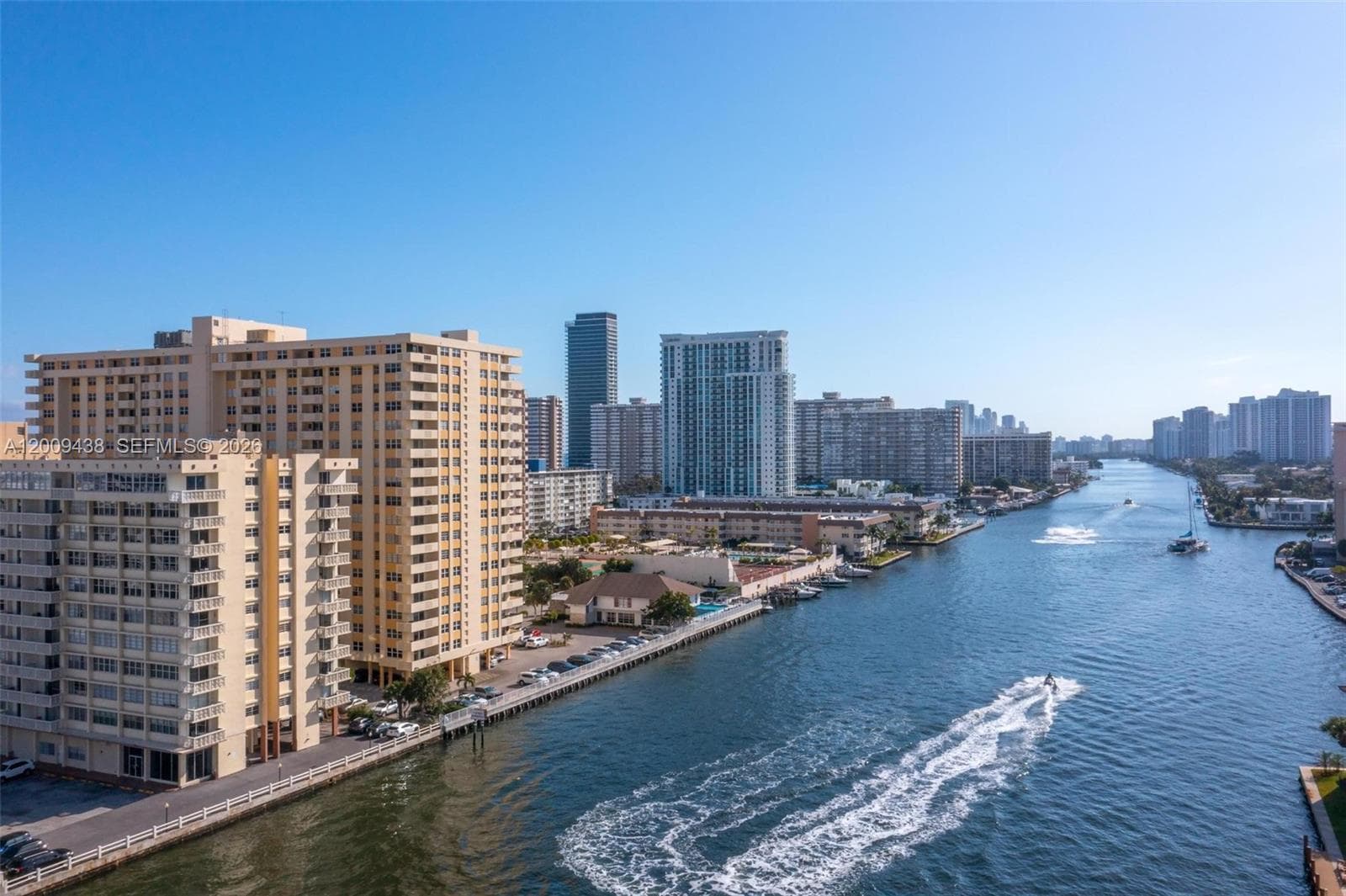 PLAZA TOWERS · #808 in Hallandale Beach - Photo 5