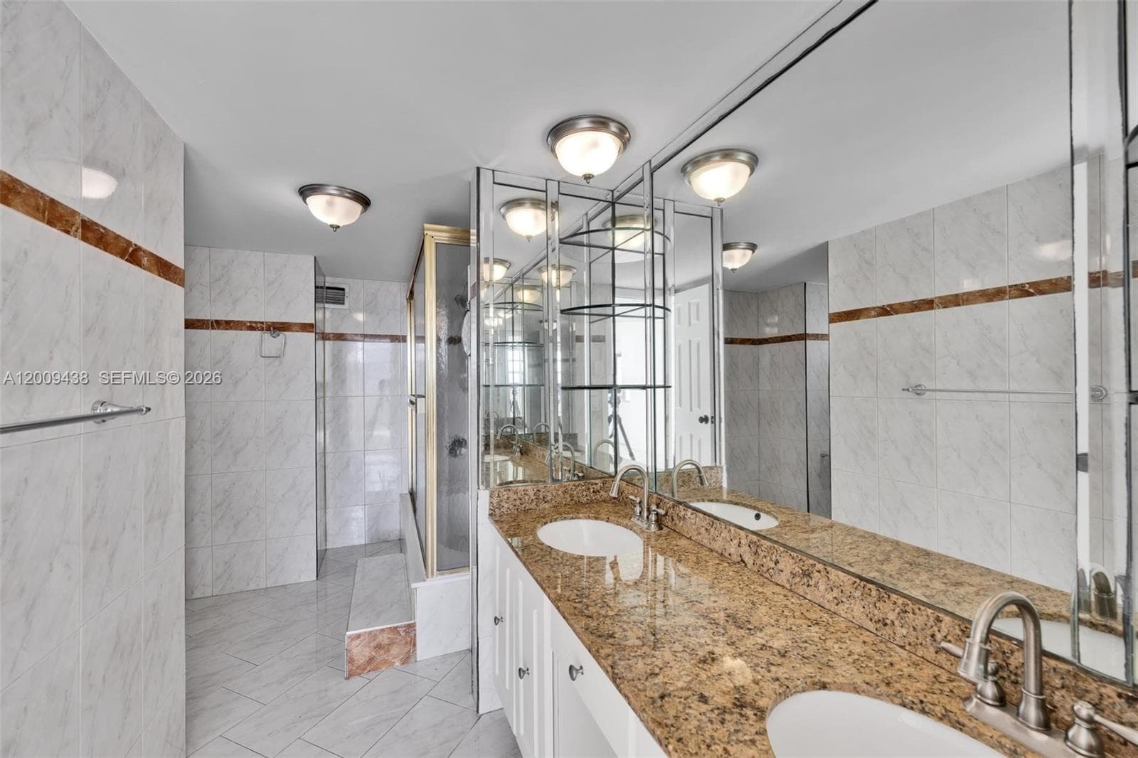 PLAZA TOWERS · #808 in Hallandale Beach - Photo 37