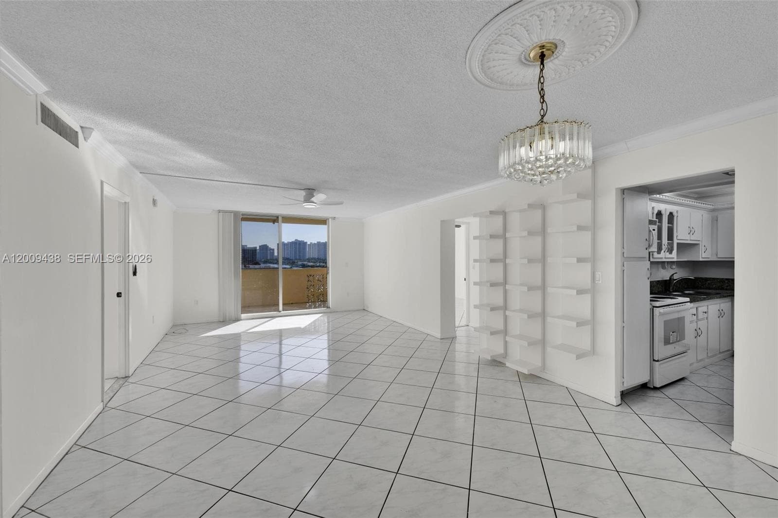 PLAZA TOWERS · #808 in Hallandale Beach - Photo 21