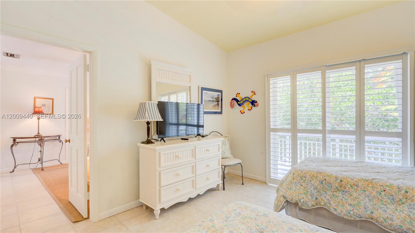 1101 Mastic Street photo 62