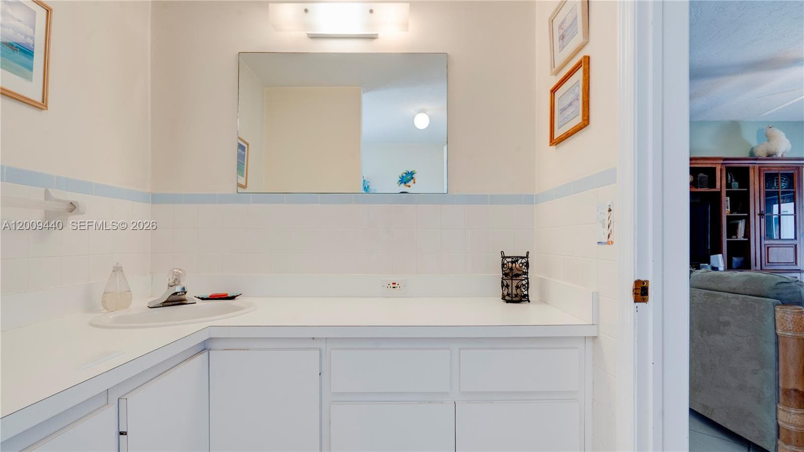 1101 Mastic Street photo 56