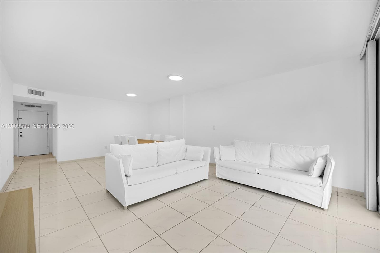 COMMODORE PLAZA CONDO · #115 in Aventura - Photo 10