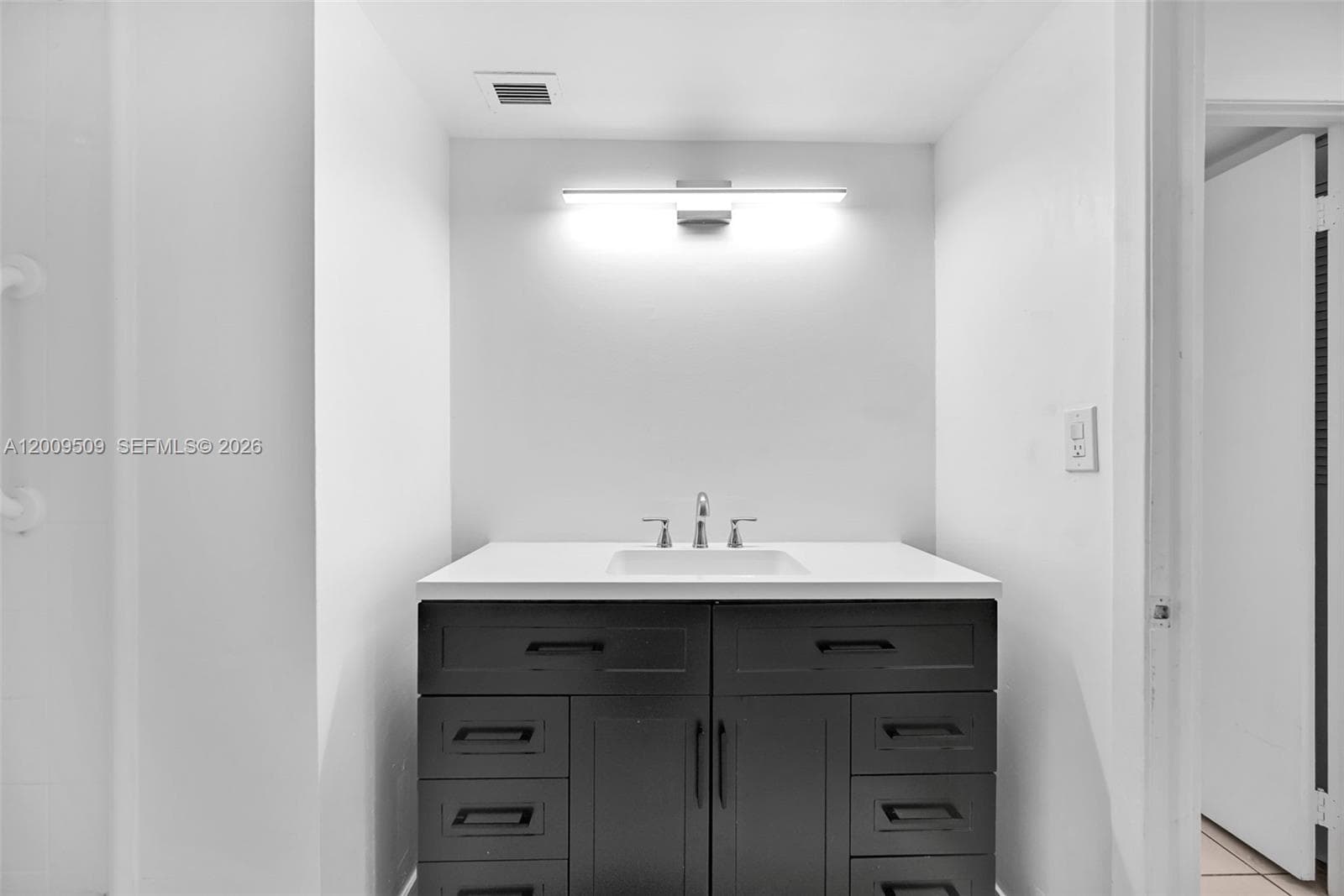COMMODORE PLAZA CONDO · #115 in Aventura - Photo 19