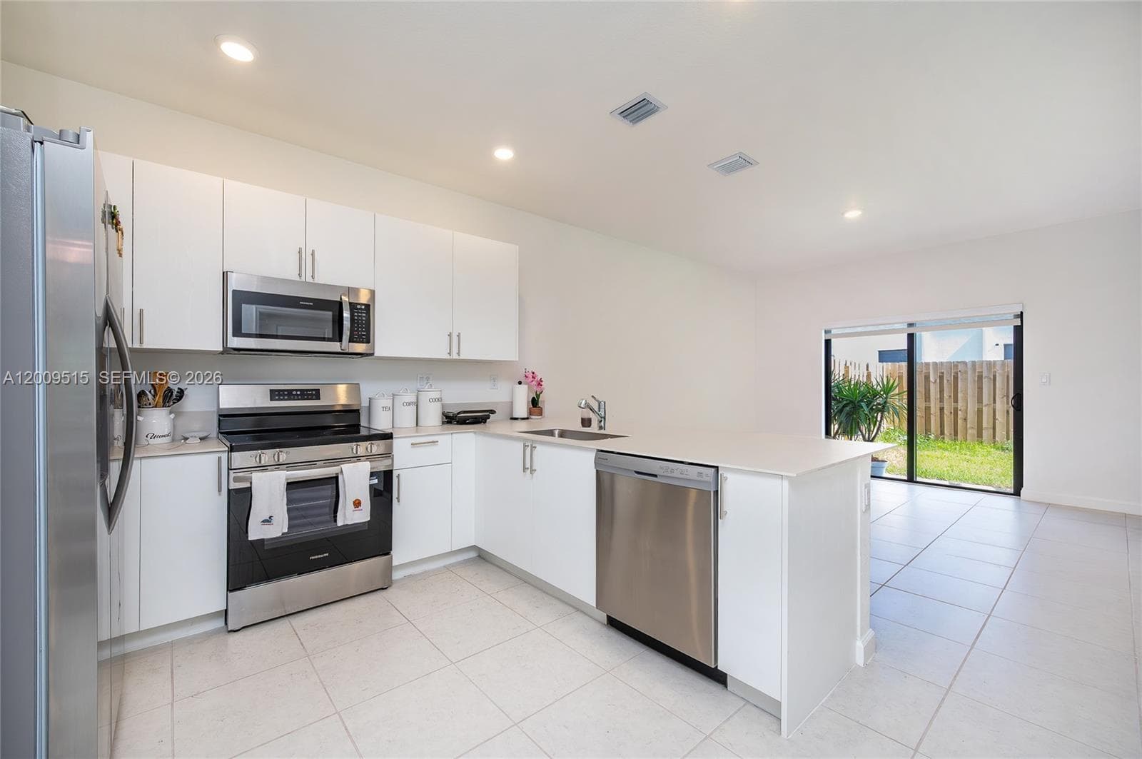 13311 SW 233rd Ter photo 6