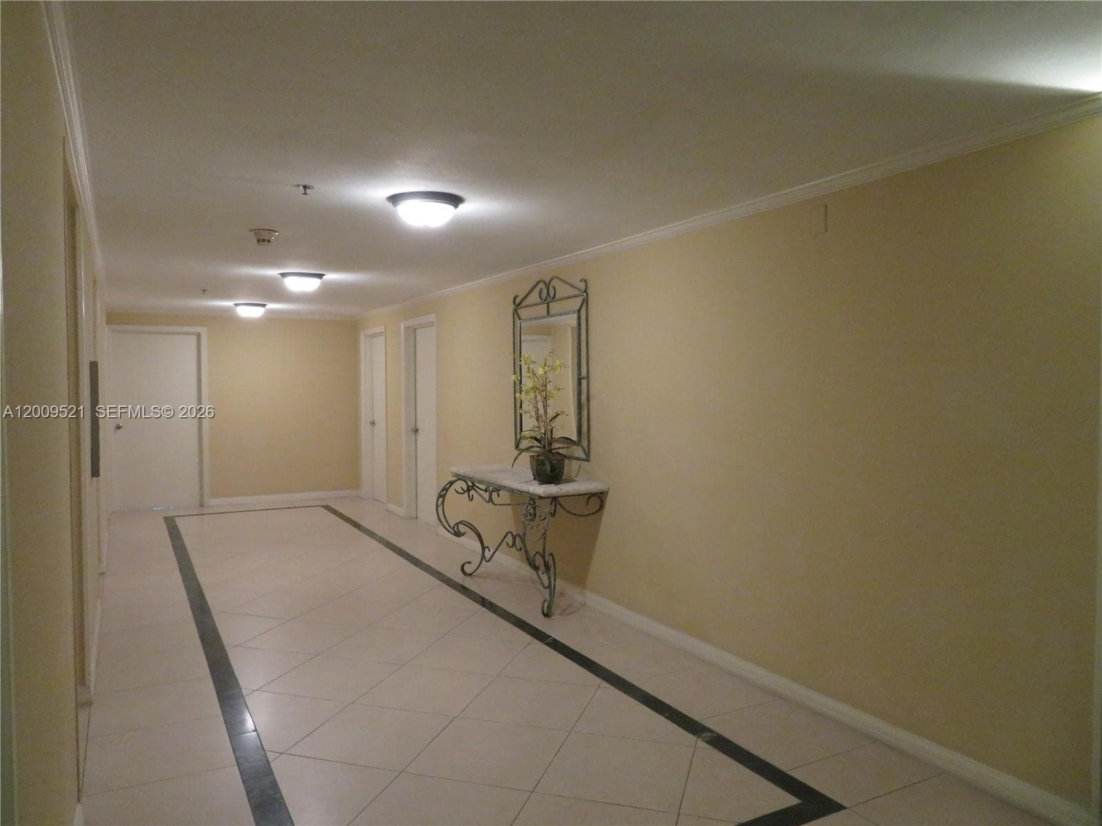 BRICKELL BAY TOWER CONDO · #1002 in Miami - Photo 13