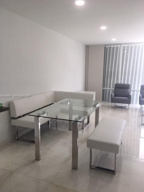 BRICKELL BAY TOWER CONDO · #1002 in Miami - Photo 12