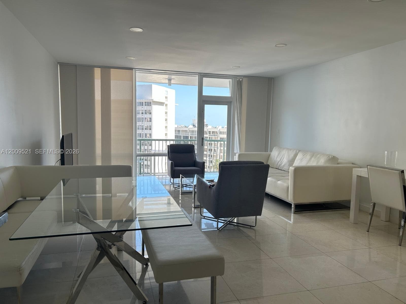 BRICKELL BAY TOWER CONDO · #1002 in Miami - Photo 24