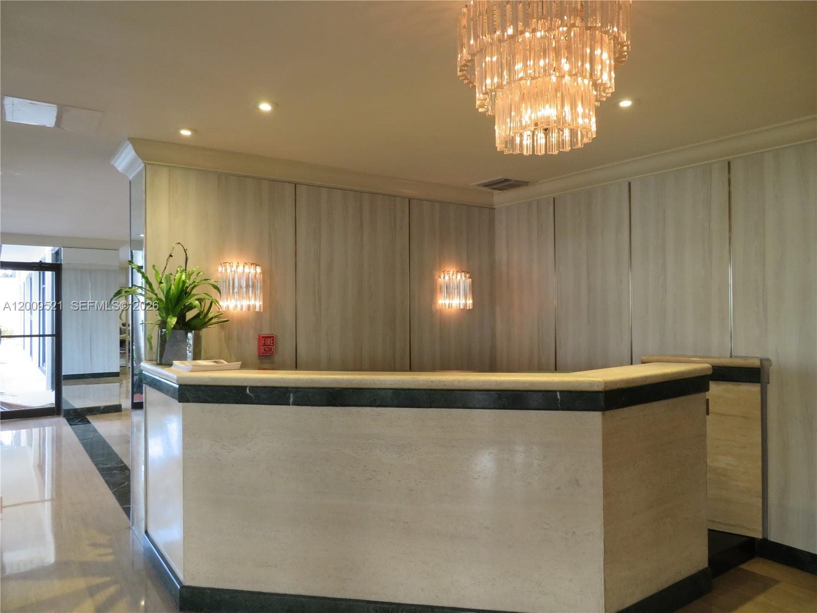 BRICKELL BAY TOWER CONDO · #1002 in Miami - Photo 14