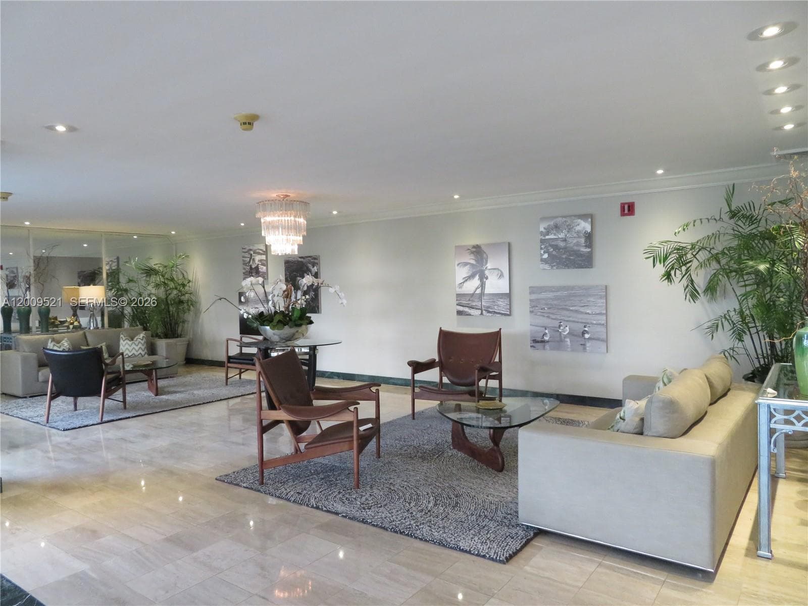 BRICKELL BAY TOWER CONDO · #1002 in Miami - Photo 15