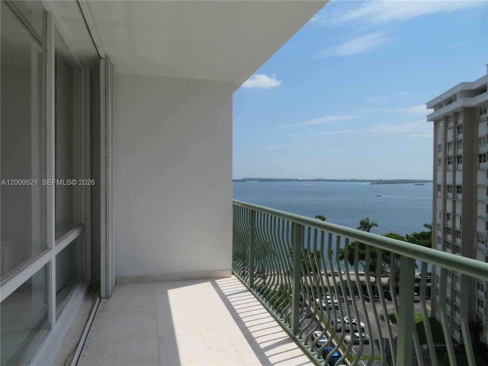 BRICKELL BAY TOWER CONDO · #1002 in Miami - Photo 4