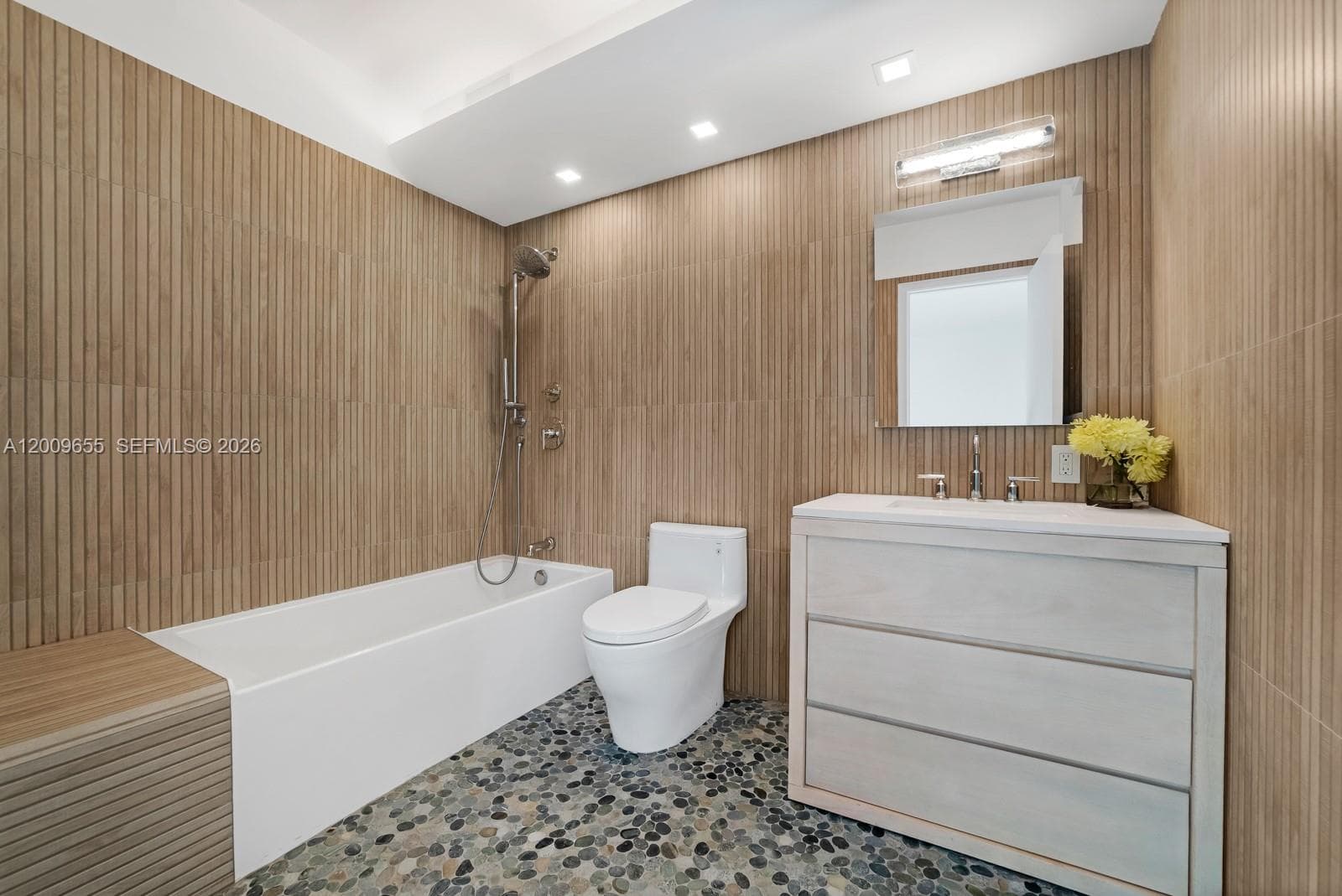 VILLA DI MARE CONDO · #1200 in Miami Beach - Photo 50