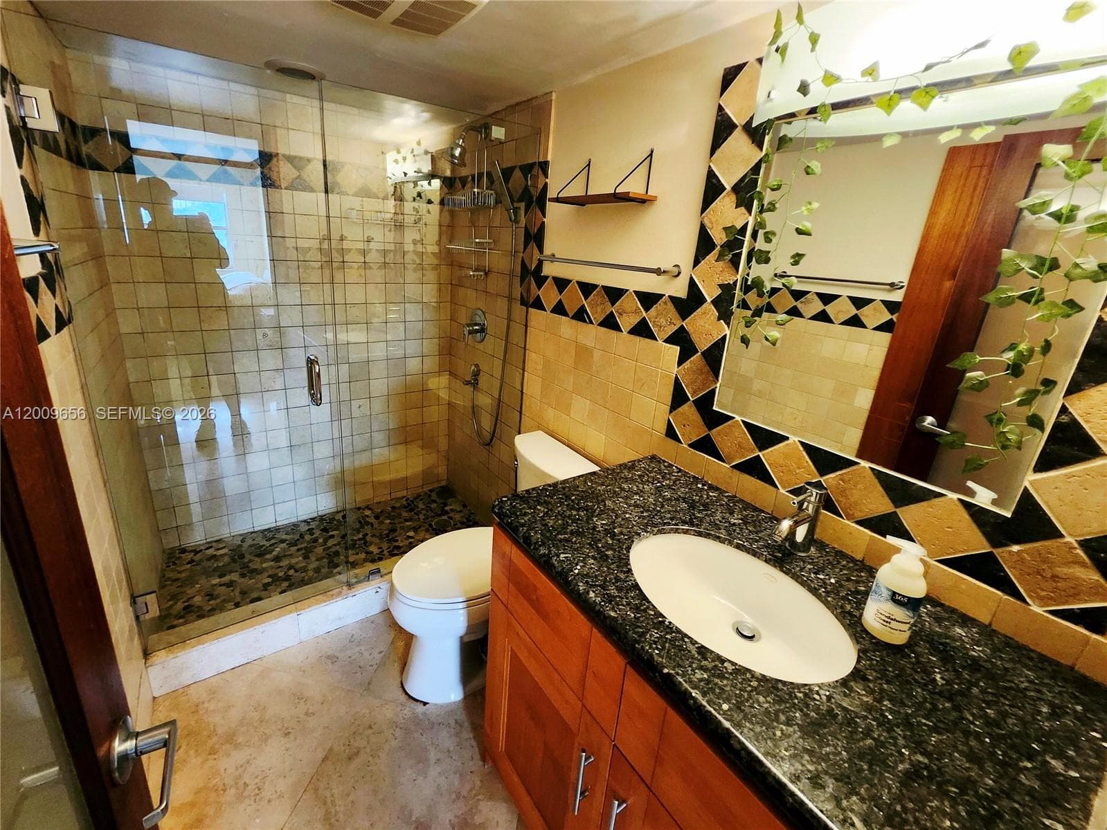 OCEAN VIEW TOWERS CONDO · #307 in Hallandale Beach - Photo 15