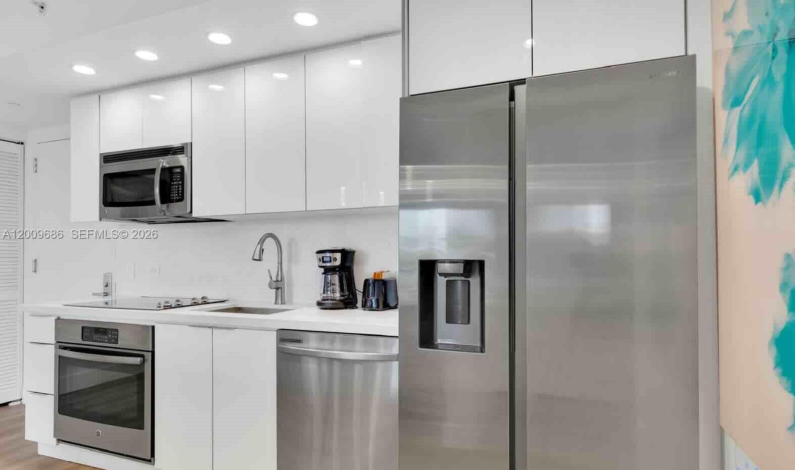 BEACHWALK CONDOMINIUM · #R506 in Hallandale Beach - Photo 4