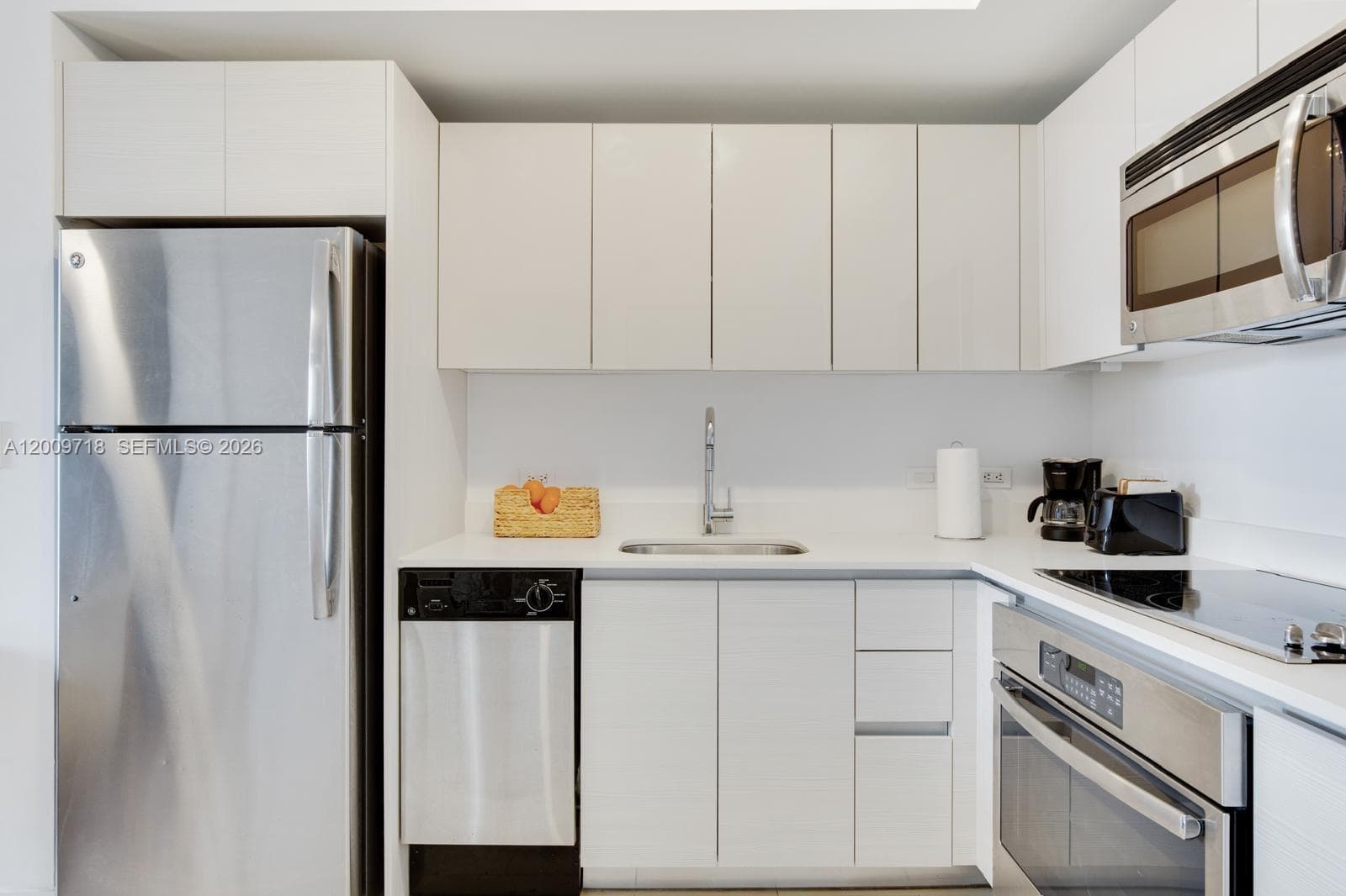 BEACHWALK CONDOMINIUM · #R803 in Hallandale Beach - Photo 4