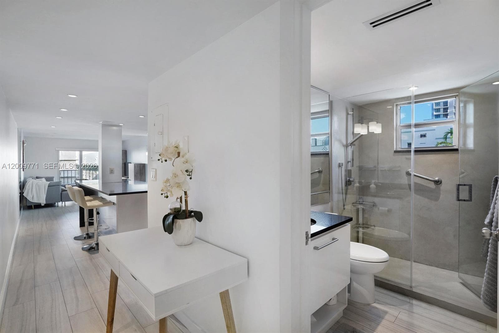 COLLINS VISTA CONDO · #406 in Miami Beach - Photo 6