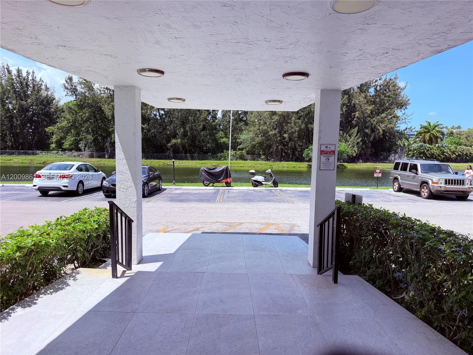 TALL TREES CONDO · #105 in North Miami Beach - Photo 2