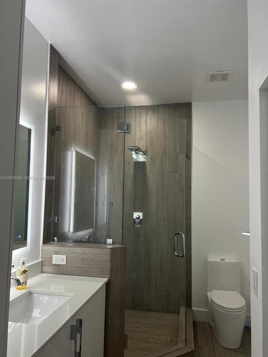 1017 NE 42nd Ave #1017 photo 12