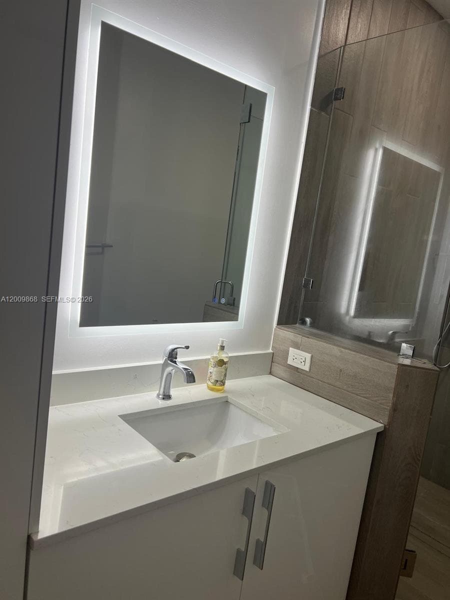 1017 NE 42nd Ave #1017 photo 15