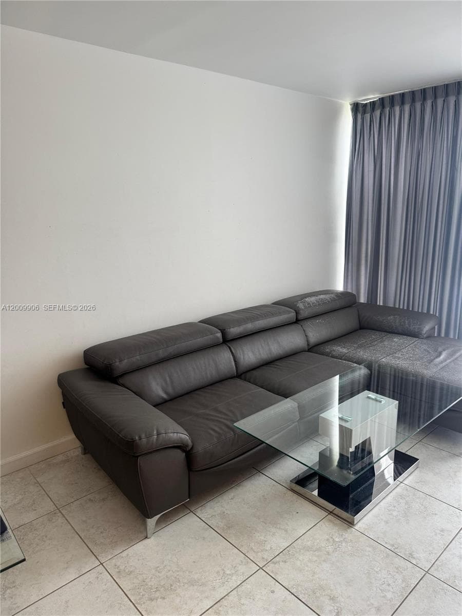 DESOTO PARK CONDO · #211 in Hallandale Beach - Photo 4
