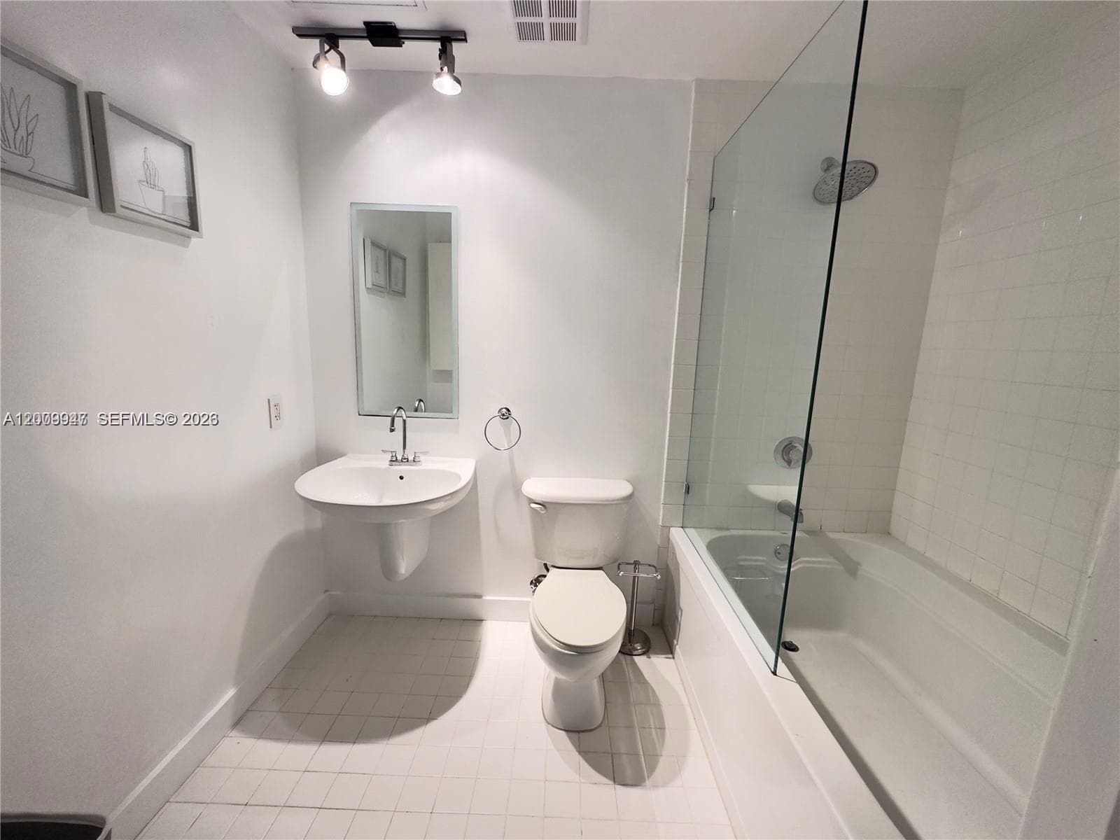 NEO CONDO · #1607 in Miami - Photo 8