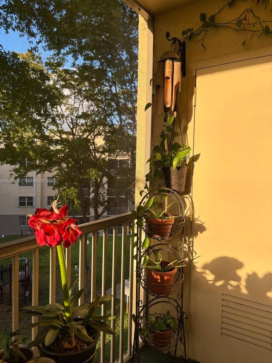 LAS VISTAS AT DORAL CONDO · #404 in Doral - Photo 31