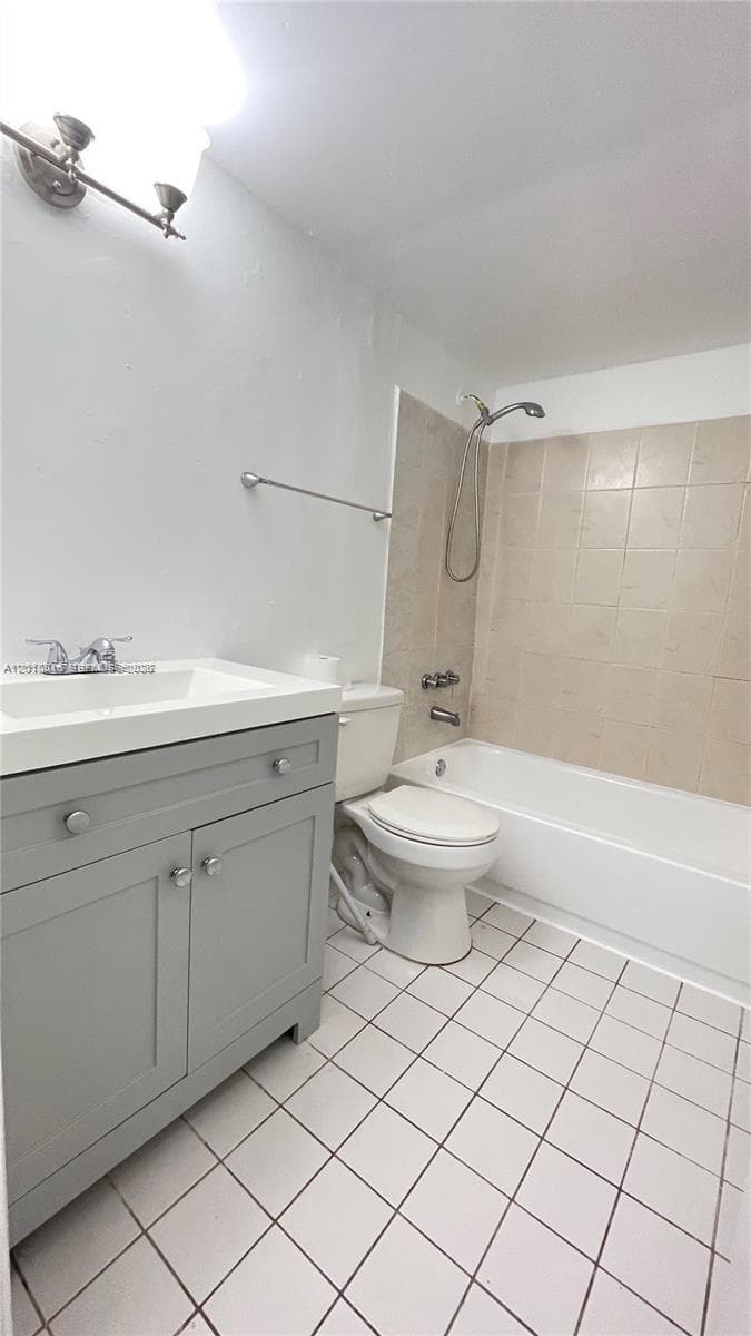 NEW WORLD CONDO APTS III · #B-104 in Miami Gardens - Photo 9