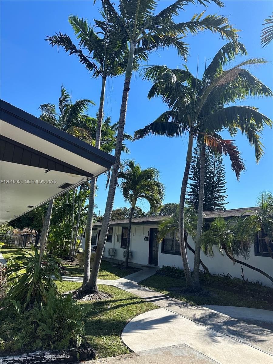 TOWN OF HALLANDALE B-13 · #A in Hallandale Beach - Photo 31