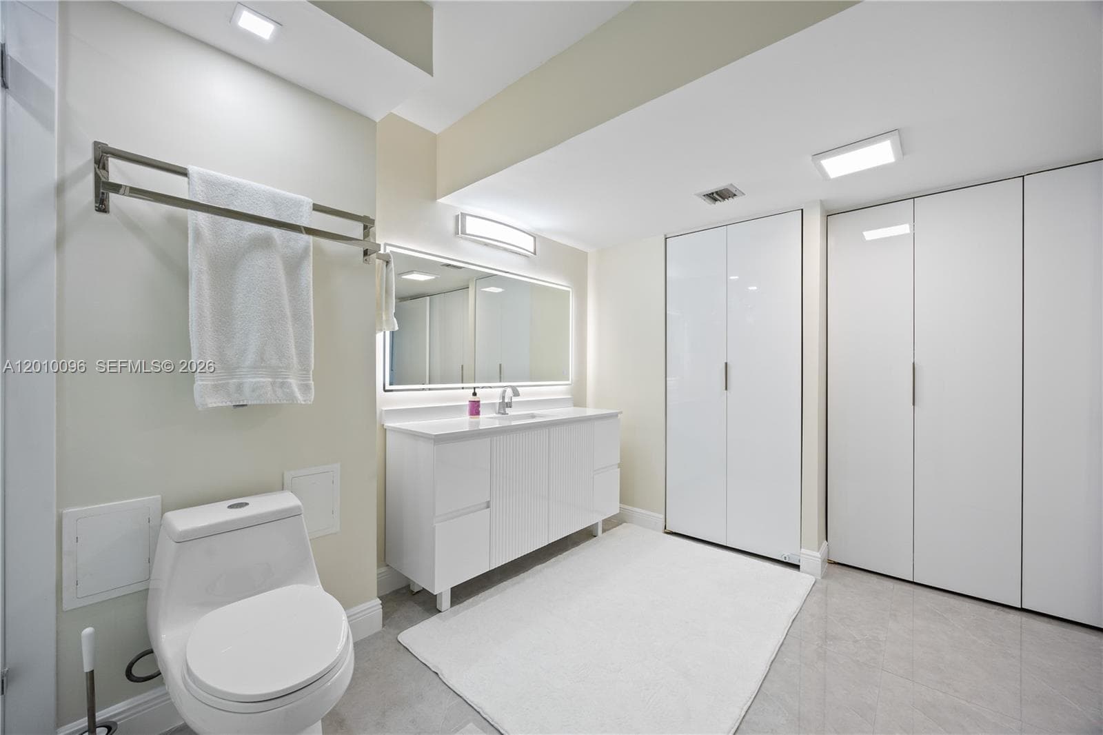 CORONADO CONDO · #1239 in Aventura - Photo 17