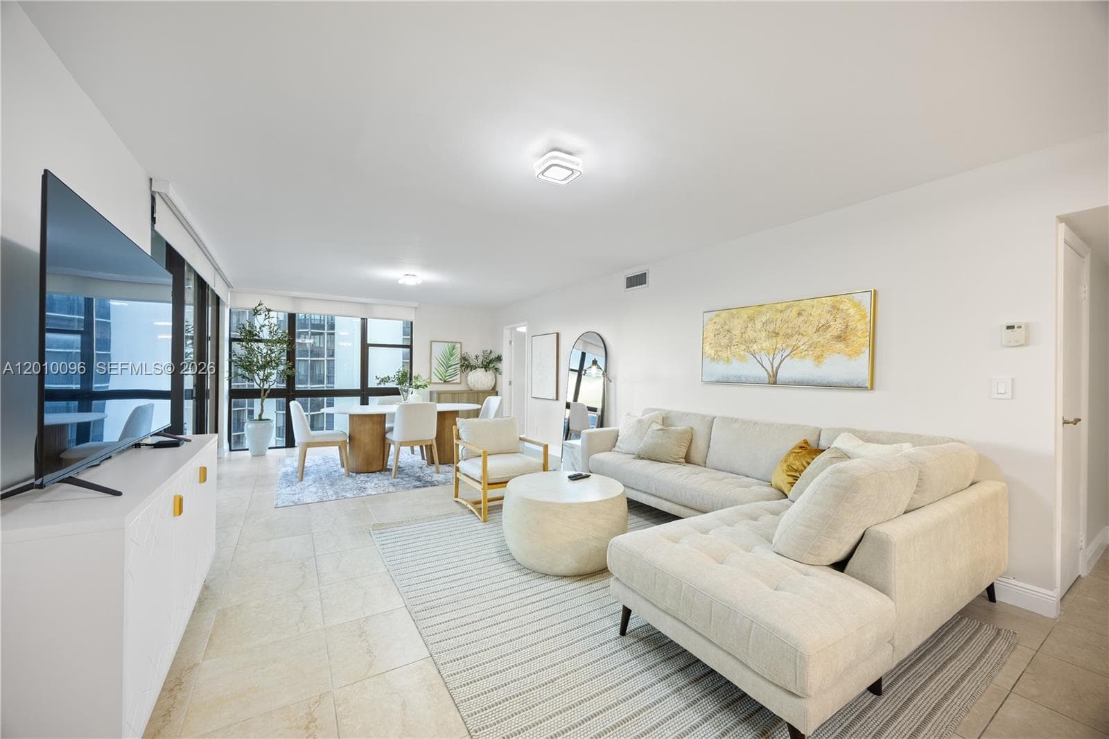 CORONADO CONDO · #1239 in Aventura - Photo 3