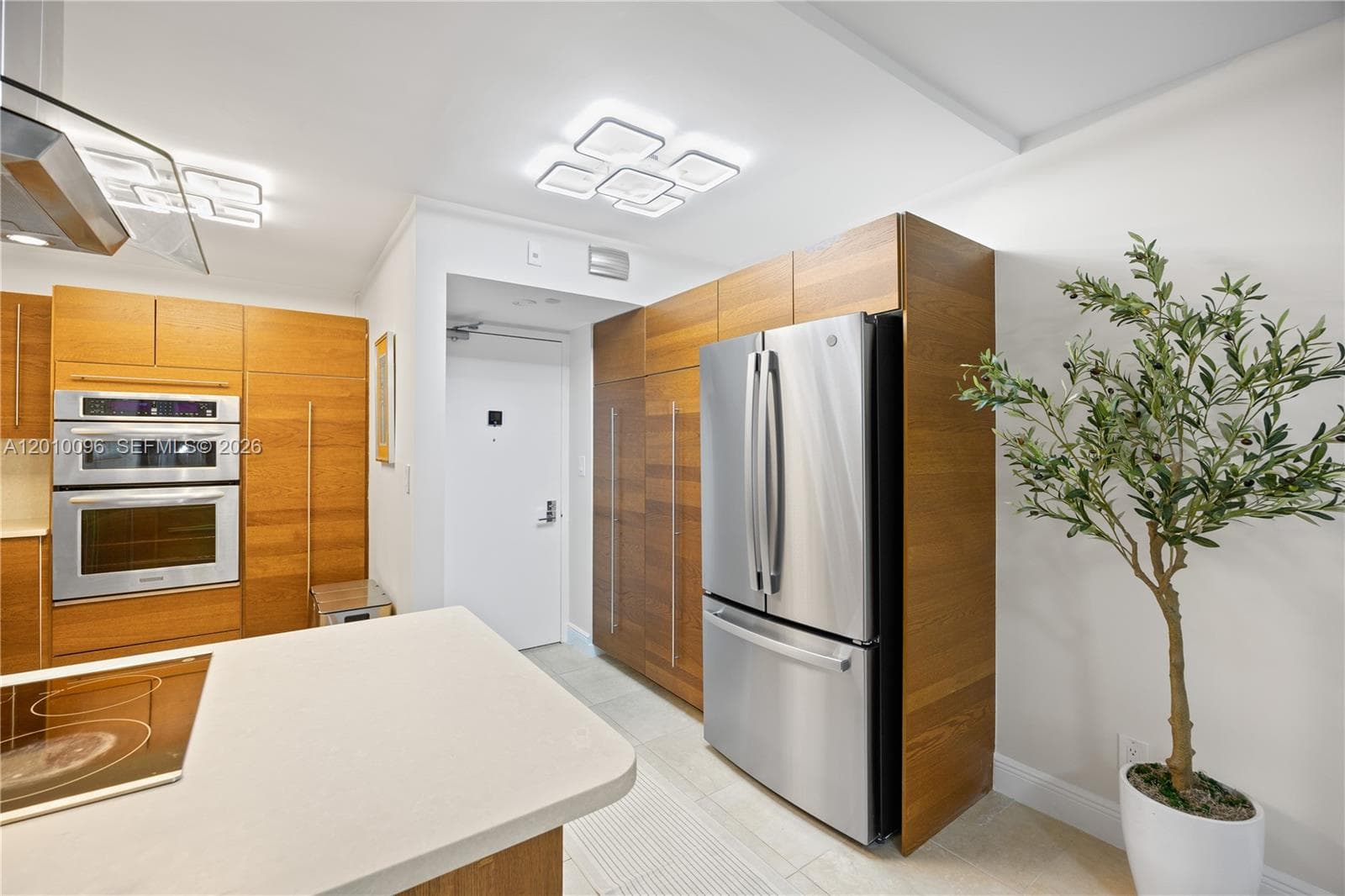CORONADO CONDO · #1239 in Aventura - Photo 10