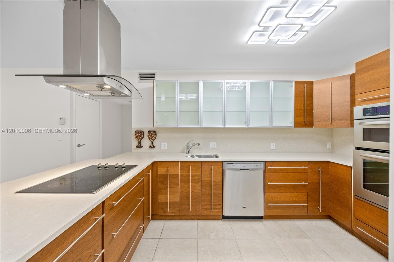 CORONADO CONDO · #1239 in Aventura - Photo 8